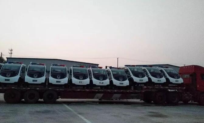 跃迪移动警务室电动警用巡逻车发往广东省