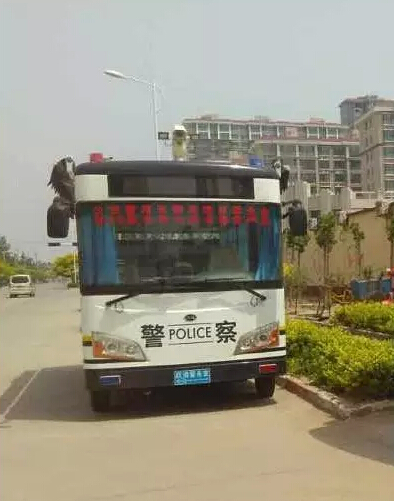 跃迪移动警务室执勤风采（五）