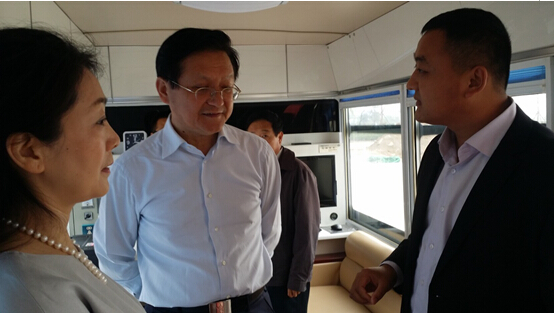 陕西省政协副主席、民革省委主委李晓东到跃迪集团陕西跃迪新能源汽车有限公司项目建设基地调研