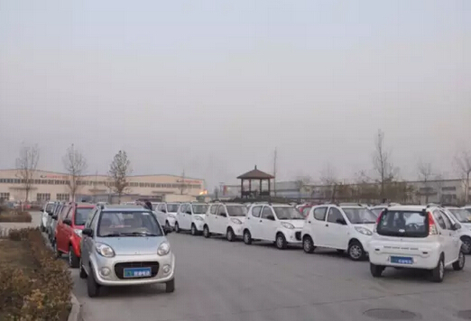 跃迪电动汽车批量发车邢台—紧随时代发展