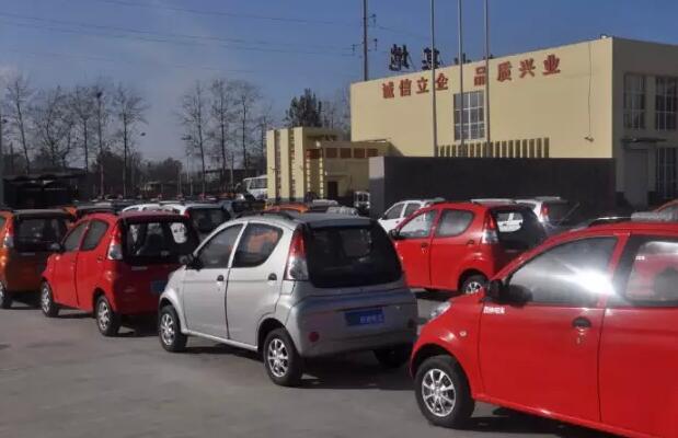 跃迪电动汽车批量发车昆明—节能环保▶◀绿色出行