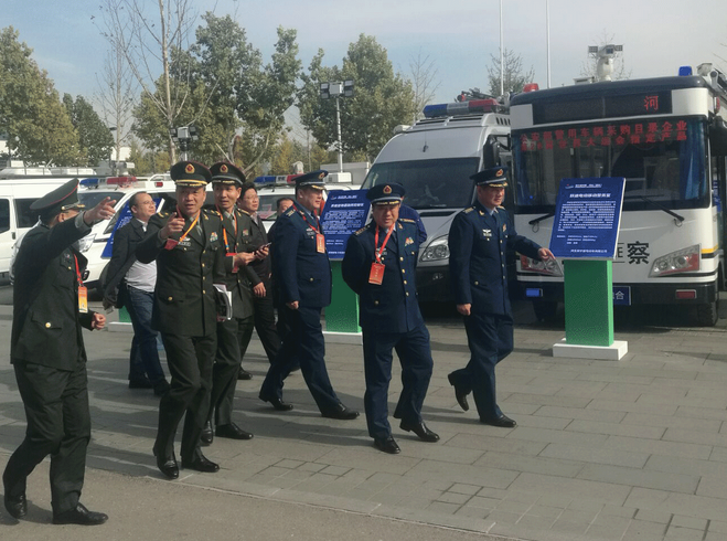 促河北经济转型，保人民幸福安定—跃迪系列警务用车强势亮相第三届中国·河北军民融合展洽会