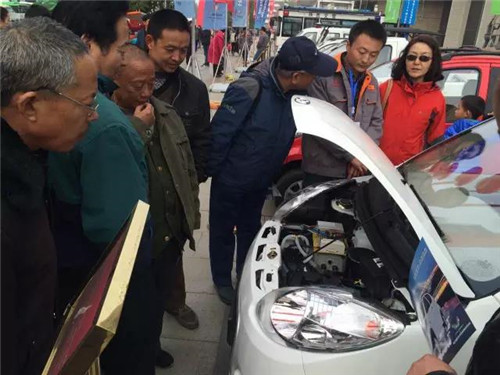 本土品牌 璀璨闪耀——跃迪新能源汽车强势亮相2016首届工博展