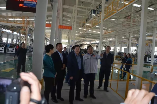 石家庄市政府观摩团一行到河北跃迪集团参观考察