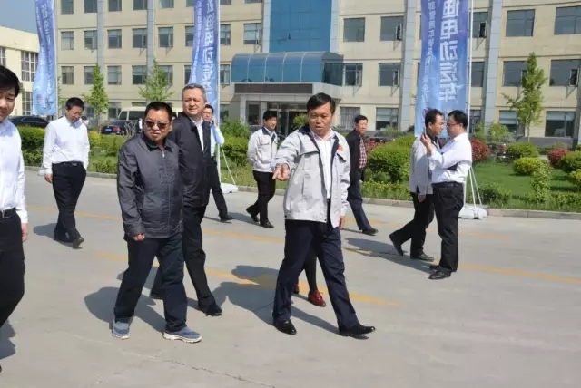 原河北省委常委、省纪委书记臧胜业一行到河北跃迪集团参观考察