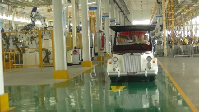 河北省委党校2016级研究生学员到跃迪电动汽车生产基地参观学习