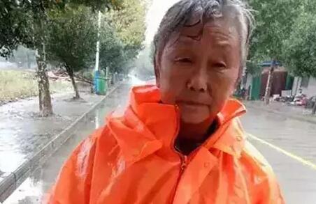 今天，跃迪向平凡而伟大的他们——环卫工人致敬！