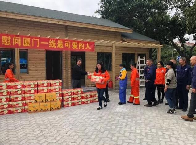 今天，跃迪向平凡而伟大的他们——环卫工人致敬！