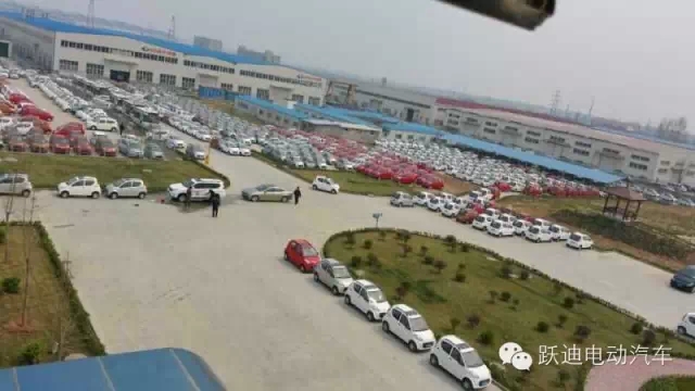 春暖花开、绿色跃迪---跃迪集团绿化工作进行中！