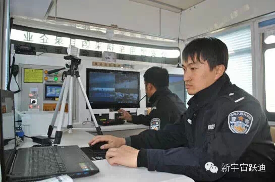 跃迪移动警务室全天候执勤，有效保障河间人民安全