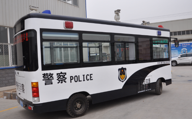 跃迪移动警务室发车西宁—助力执勤人员外出维护治安,共创和谐安宁社会