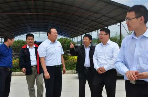 陕西省商洛市常务副市长李豫琦一行到跃迪集团旗下陕西跃迪新能源汽车有限公司调研