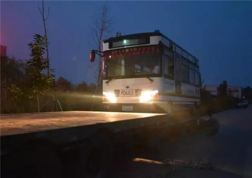 跃迪移动警务室、电动巡逻车发车陕西、北京—利警又便民