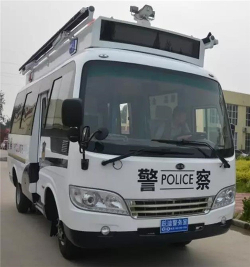 跃迪燃油移动警务室发车宁波市公安局机场分局——加大巡逻执勤力度，守护机场空防安全