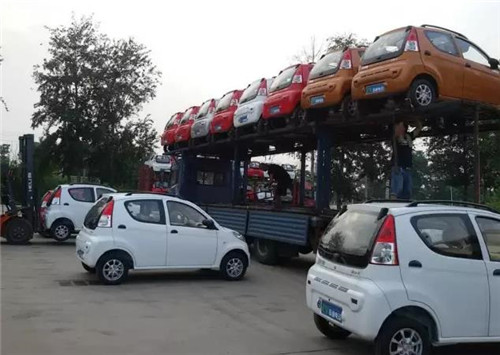 跃迪电动汽车大批量发车山东、陕西、贵州、江苏、湖北、辽宁等地——跃迪·发车场面火爆