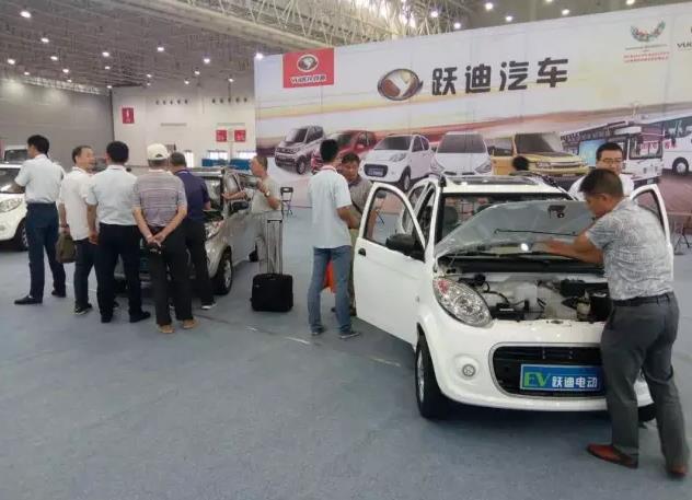 霸气登场，彰显王者风范——跃迪全系新能源电动汽车精品闪耀登陆武汉国际新能源汽车展览会