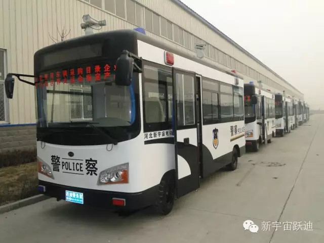 跃迪移动警务室发车新疆喀什—加速推进治安维护