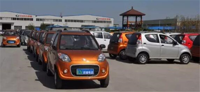 跃迪电动汽车批量发车保定——“足迹”遍布全国