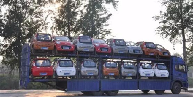 跃迪电动汽车批量发车广西——勇做绿行者