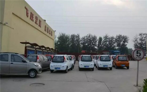 跃迪电动汽车批量发车山东——陪“你”一起去高考