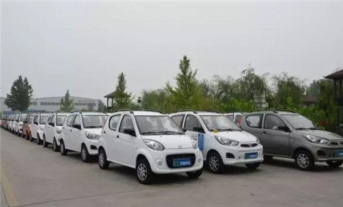 跃迪电动汽车批量发车河北——跃迪·向着未来，努力奋进