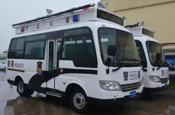 跃迪燃油版移动警务室准备发车张家口市——缓解基层民警执勤压力，快捷高效解决民众需求