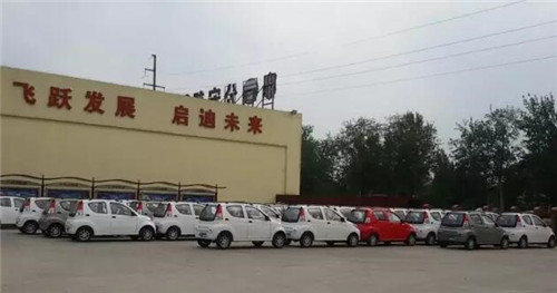 跃迪电动汽车批量发车甘肃——跃迪·让上班之路不再拥挤