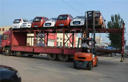 跃迪电动汽车批量发车甘肃——跃迪·让上班之路不再拥挤