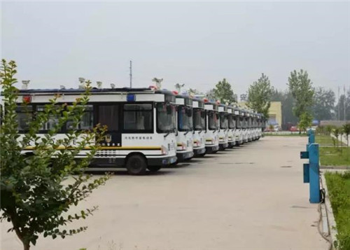 跃迪移动警务室发车保定市涞水县公安局·走进基层，服务民众