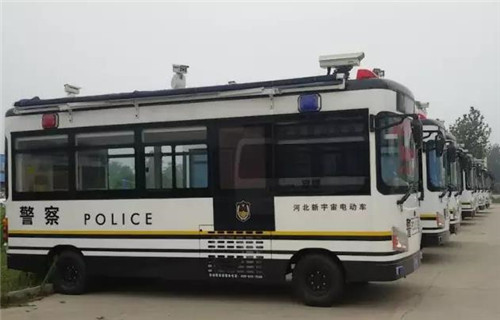 跃迪移动警务室发车秦皇岛市北戴河新区巡特警大队·加大治安巡逻力度，提升辖区安全指数