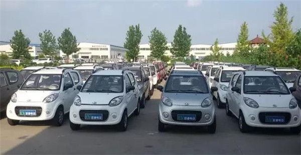 跃迪电动汽车批量发车江西吉安市、四川成都市、贵州贵阳市——跃迪·顺应时代趋势 ，满足群众需求