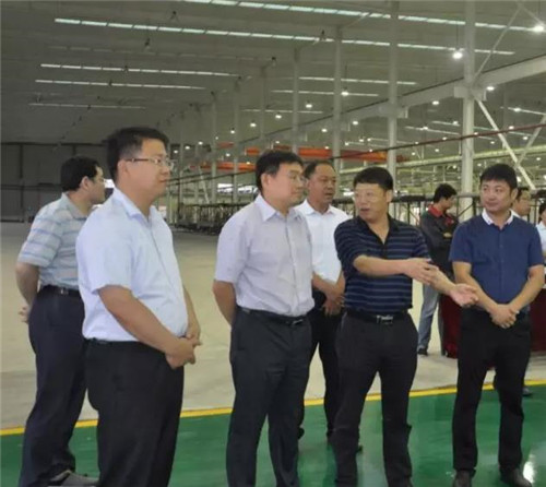 科技创新、品质卓越—陕西省交通运输厅副厅长徐明非一行到跃迪集团旗下陕西跃迪新能源汽车有限公司调研