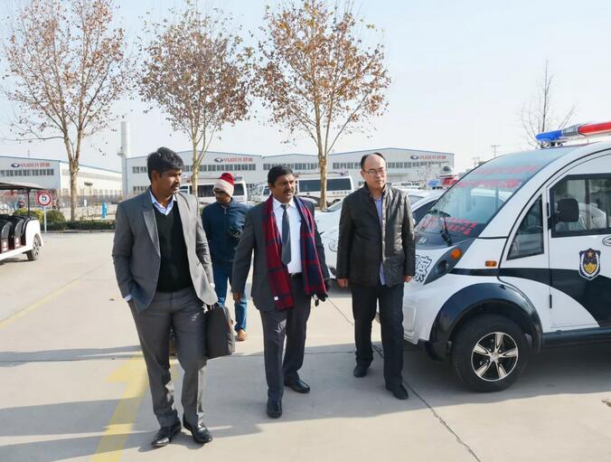 印度客商到跃迪集团参观考察