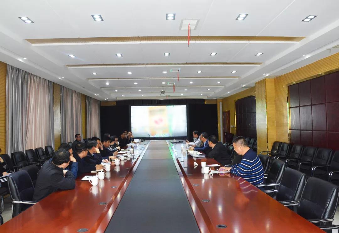 元氏县委副书记、县长许尽晖到跃迪集团现场办公，盘活1.2亿元资产