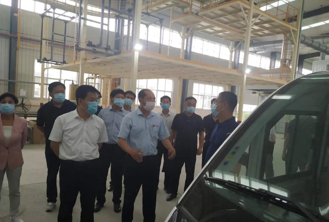邯郸市委常委、宣传部长丁伟到跃迪集团旗下河北聚乾电动车有限公司调研