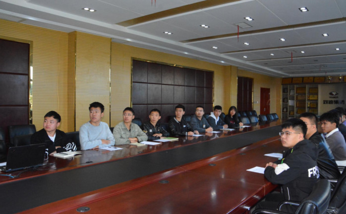 “青春无悔 展望未来”一储备大学生开班仪式