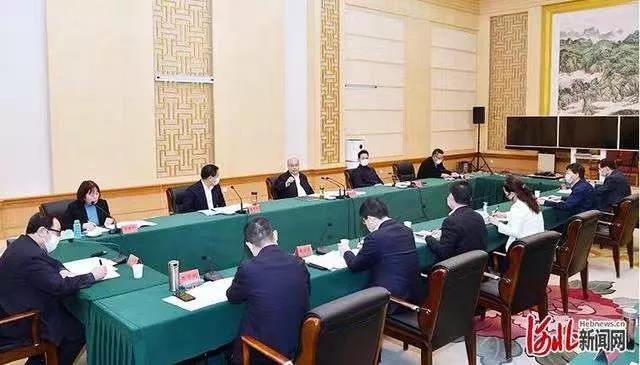 王正谱主持召开专家学者、企业家和基层代表座谈会 · 跃迪集团董事长吕洪涛参会