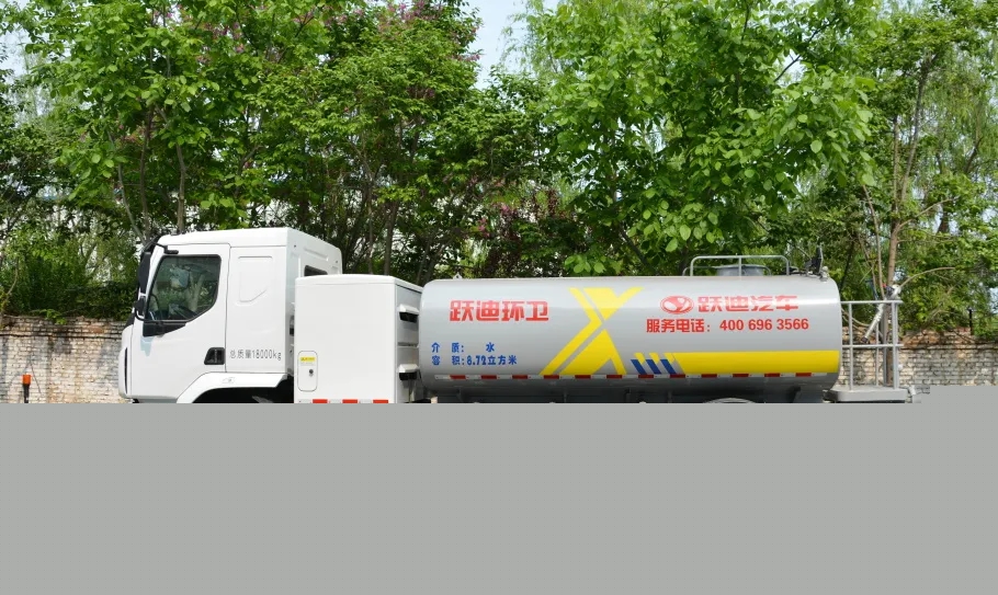 跃迪纯电动高压清洗车—以高压之力，净城市之尘