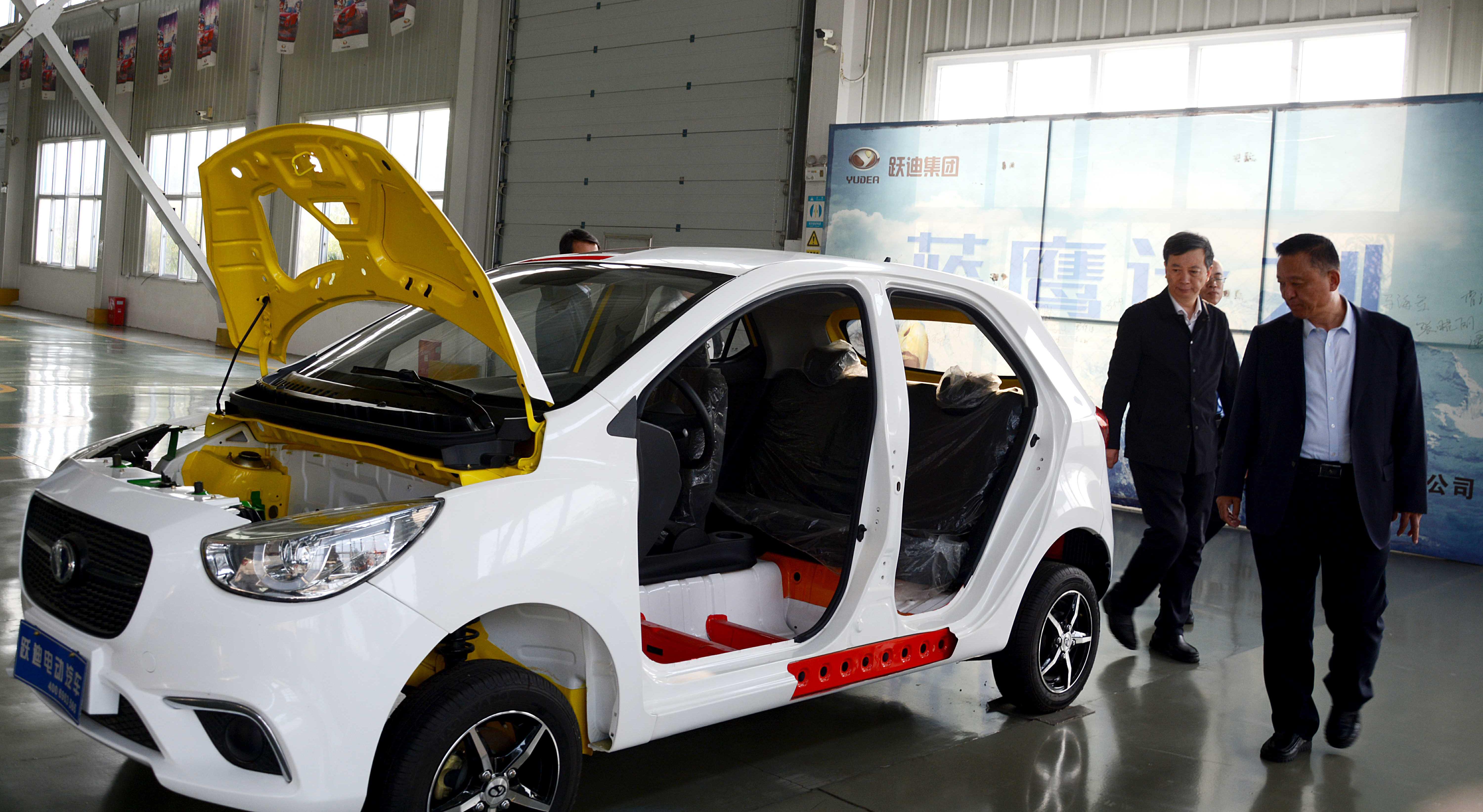 河北省商务厅副厅长任会君​一行到跃迪集团调研