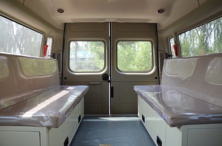 跃迪新能源警务指挥车厂家