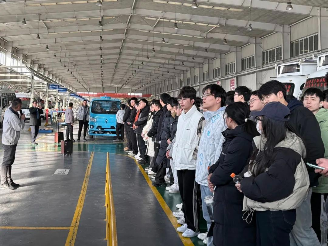 科大学子参观跃迪集团