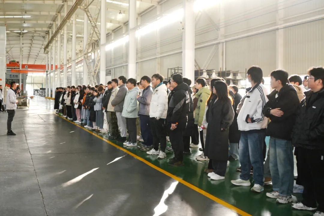 科大学子参观跃迪集团