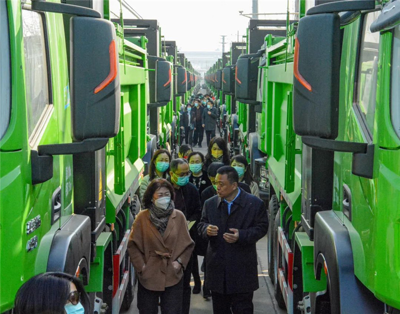 省委外办党组成员、省友协执行副会长吕晓梅一行莅临跃迪集团参观考察